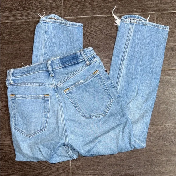 Abercrombie & Fitch Light Blue Cropped Jeans - Picture 5 of 6